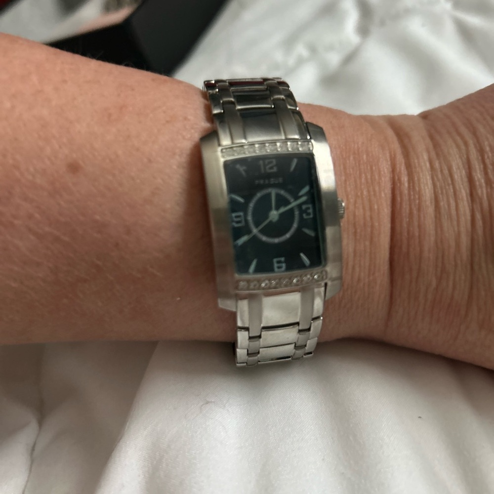 Prague Women’s Metal Watch